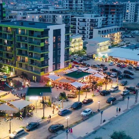 Elkette - Pool & Appartamento Năvodari