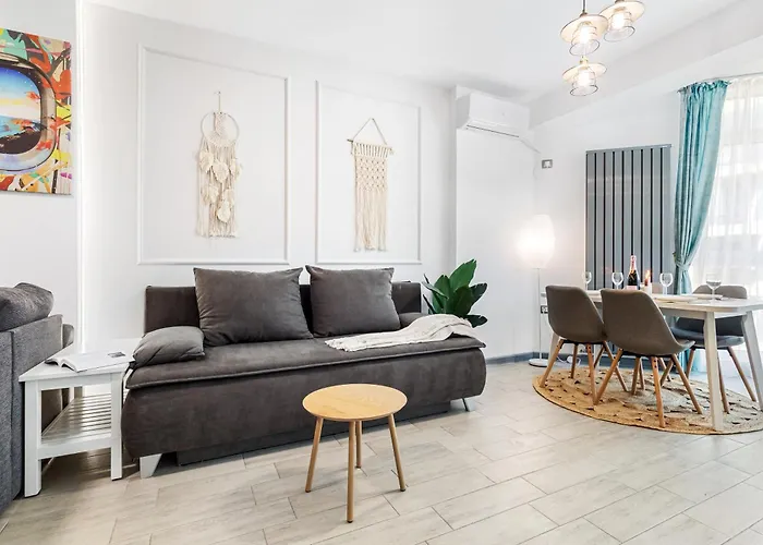 Elkette - Pool & Apartament *