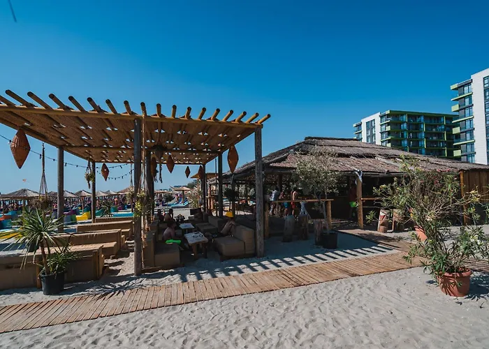 Elkette - Pool & * Năvodari