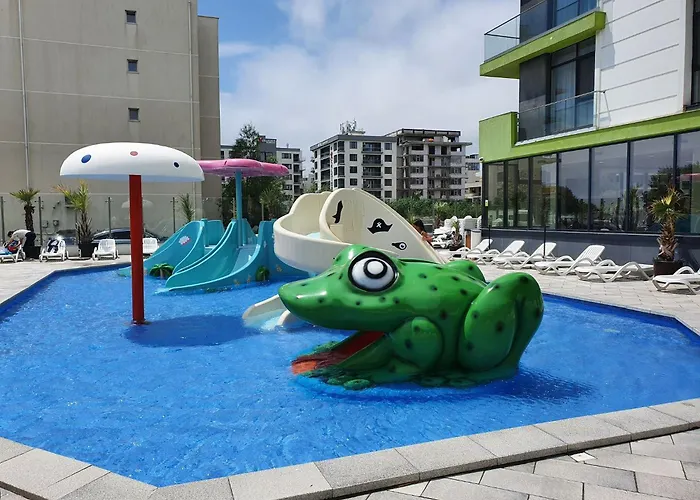 Elkette - Pool & Apartament Năvodari