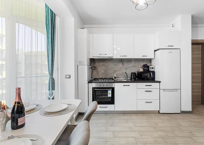 Apartament Elkette - Pool & Năvodari