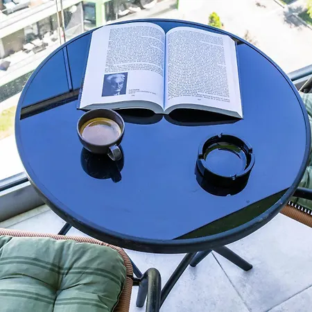 Elkette - Pool & 아파트