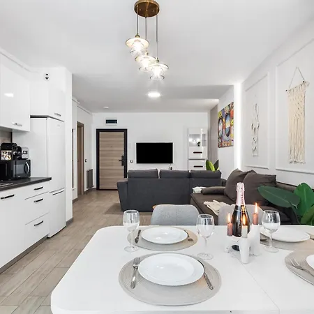 Elkette - Pool & Apartment *