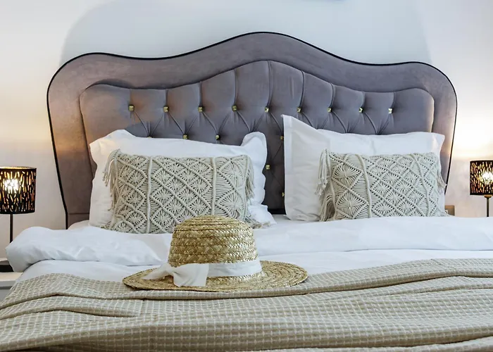 Elkette - Pool & Năvodari